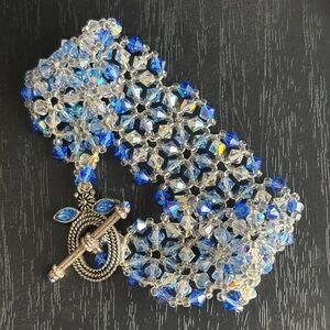 Vintage Beaded Blue Crystal Toggle Bracet 7.25”